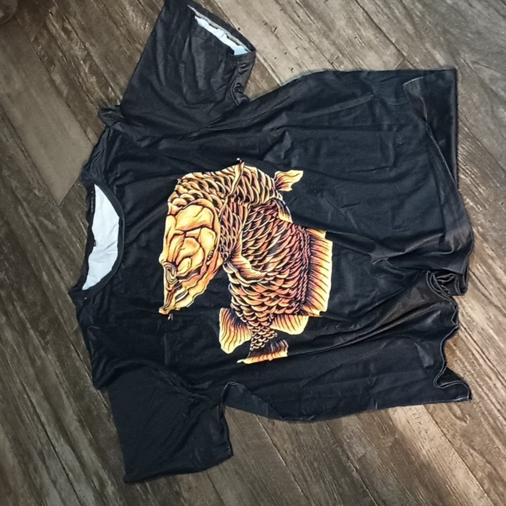 Big & Tall Men's Golden Arowana Short Sleeve T-Shirt